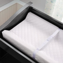 INGENUITY Matelas a langer avec rebords et ceinture de sécurité, imp