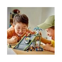 LEGO City 60460 Zéro limite : rampe pour bolides de course - Jeu de c