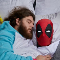 Tete de Deadpool interactive, bouge et parle, appli dédiée, piece de