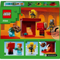 LEGO Minecraft 21266 The Nether Lava Battle - Toy for video game fans