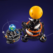 LEGO Technic 42179 Planet Earth and Moon in Orbit, Toy, Solar System T