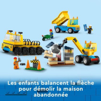 Lego City 60391 Site trucks and the crane has demolition ball, constru