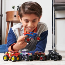 PACK OF 5 DIE-CAST VEHICLES 1:64 DC COMICS Monster Jam