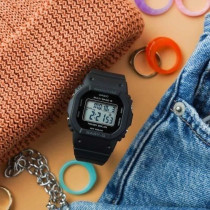 Watch - Casio - Baby-G Urban - Shock resistant - Solar function - Digi