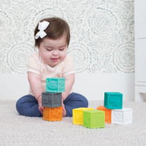 INFANTINO Senso Set of 8 soft balls, 8 sensory cubes and 4 animal spri
