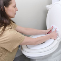 INGENUITY Flip & Sit Toilet Reducer
