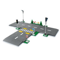 LEGO City 60304 Intersection to assemble, City construction game with