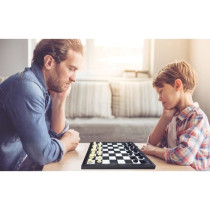 Magnetic board game - 8 games in 1 box