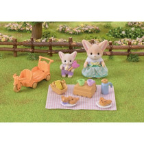 The picnic set of Fennec - Sylvanian Families brothers and sisters