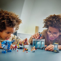 LEGO Marvel 76315 Le Laboratoire d'Iron Man : la Salle des Armures - J