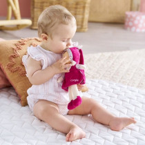 Doudou - COROLLE - Miss Rose Grenadine - 25 cm - senteur vanille - des