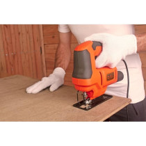 Scie sauteuse 400W - 3000 trs/min, course 18mm, lame en T, capacité d