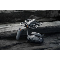 Drone - DJI - Avata 2 - Caméra 4K - Autonomie 25 min - RC Motion 3 et