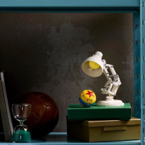 LEGO Ideas 21357 Disney Pixar Luxo Jr. - Set de Construction Collector