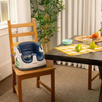 INGENUITY siege réhausseur 2-en-1 avec plateau a rangement intégré,